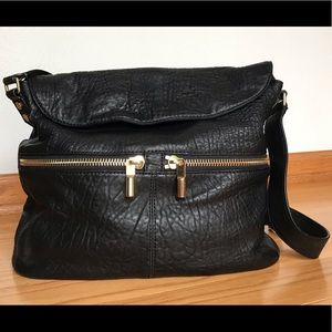 New without tags leather Elizabeth and James purse